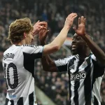 Chấn động! Anthony Gordon sánh ngang huyền thoại Shearer, Newcastle nghiền nát PSV 1