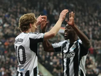 Chấn động! Anthony Gordon sánh ngang huyền thoại Shearer, Newcastle nghiền nát PSV