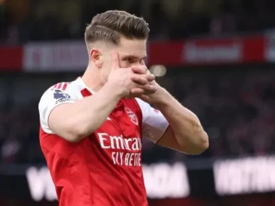 Brentford vs Arsenal: Pháo Thủ quyết ‘hạ gục’ Ong nghệ để giữ ngôi đầu bảng Ngoại hạng Anh