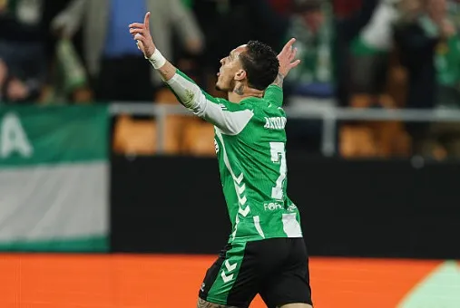 Antony gánh Betis trên vai 1 Antony gánh Betis trên vai 1