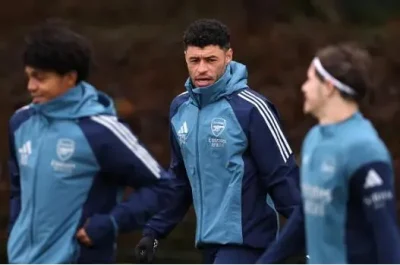 BOM TẤN: Arteta chính thức lên tiếng, Arsenal sắp tái hợp 'cựu binh' Oxlade-Chamberlain? 1